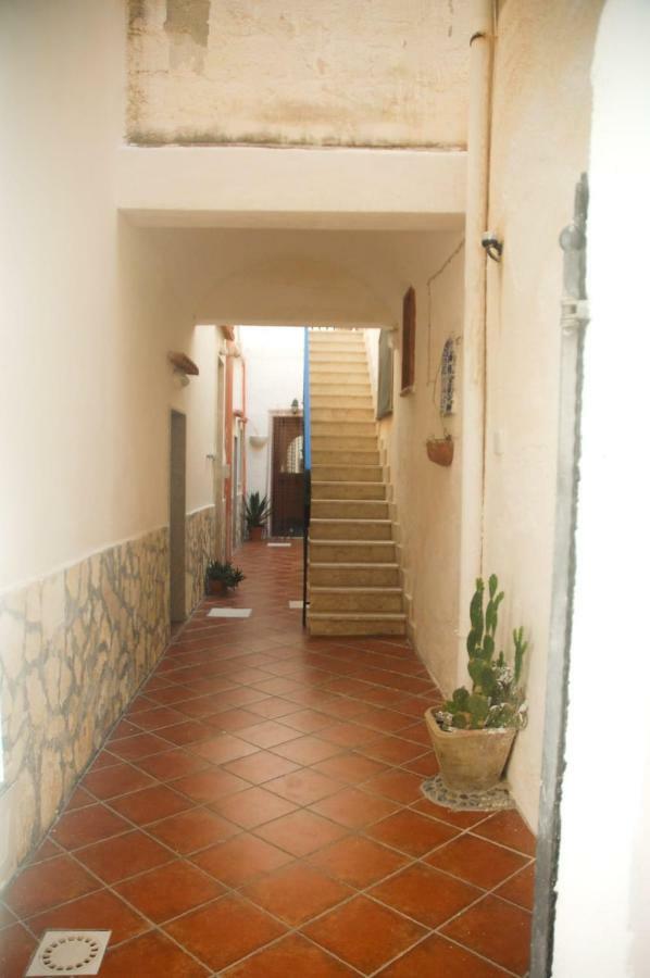 Giulia E Pietro - Marettimo Apartments Экстерьер фото